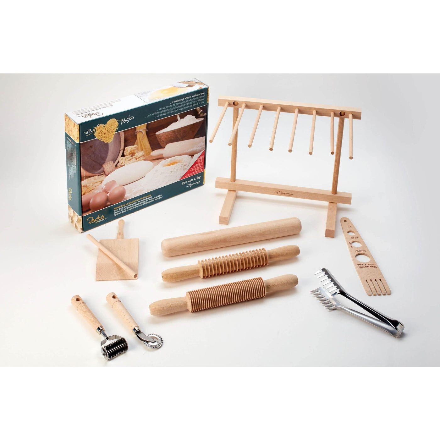 View of Traditional Italian Flat Pasta Tools - pasta.kitchen (tutto pasta ...